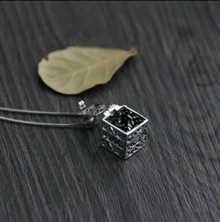 S925 "LIve Love Laugh" Pendant Openable