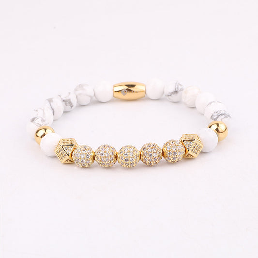 HALF ICED OUT HOWLITE